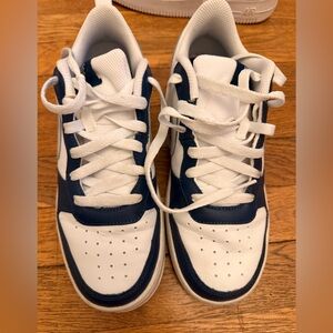 Nike Court Borough Low 2 White Navy Sneakers